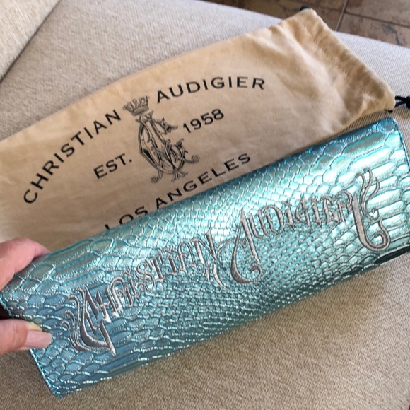 STUNNING CHRISTIAN AUDIGIER ICY BLUE LEATHER CLUTCH - Picture 6 of 9
